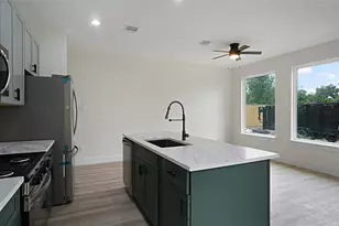 1313 Knight St, Houston, TX 77022 - Photo 5