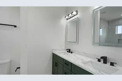 1313 Knight Street #2, Houston, TX 77022 - Photo 7
