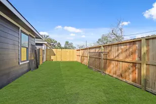 4154 Erby St, Houston, TX 77087 - Photo 35