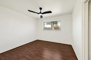 7702 Dashwood Dr, Houston, TX 77036 - Photo 25
