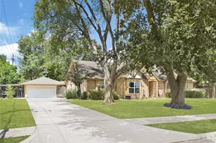 7702 Dashwood Dr, Houston, TX 77036 - Photo 3