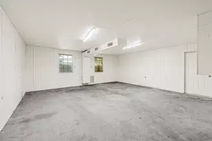 7702 Dashwood Dr, Houston, TX 77036 - Photo 39