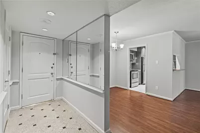 4627 Wild Indigo Street #604, Houston, TX 77027 - Photo 3