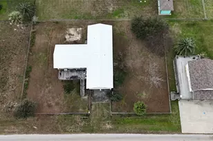 963 Gulfview Dr, Crystal Beach, TX 77650 - Photo 3