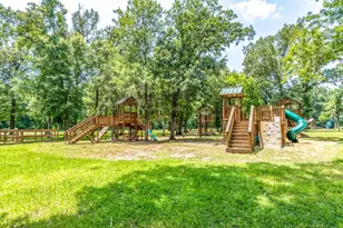 368 Pine Ridge Dr, Cleveland, TX 77327 - Photo 15