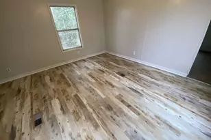 368 Pine Ridge Dr, Cleveland, TX 77327 - Photo 9