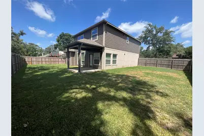 303 Woodhaven Drive, West Columbia, TX 77486 - Photo 15