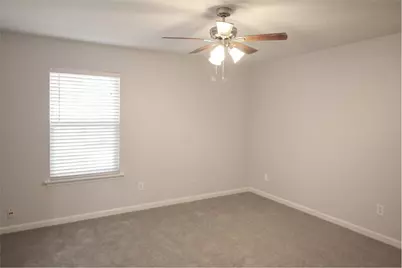 28 E Brookberry Court, The Woodlands, TX 77381 - Photo 7