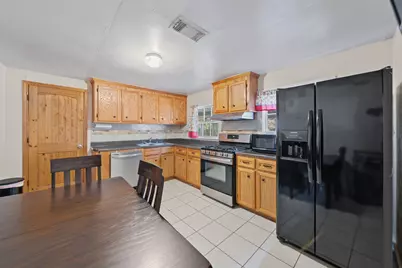 205 Smith Street, Cleveland, TX 77327 - Photo 5