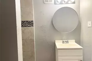 7515 Bayway Dr, Baytown, TX 77520 - Photo 11