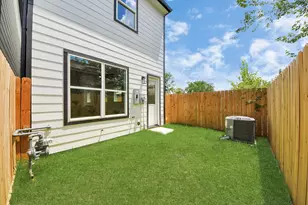 5029 Broom St, Houston, TX 77091 - Photo 29