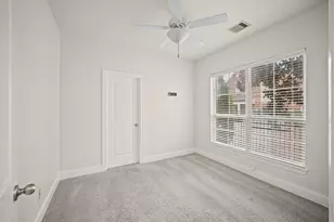 2923 Pease St, Houston, TX 77003 - Photo 17