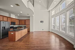 2923 Pease St, Houston, TX 77003 - Photo 9