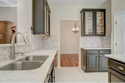 124 S Brooksedge Circle, The Woodlands, TX 77382 - Photo 15