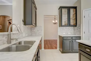 124 S Brooksedge Circle, The Woodlands, TX 77382 - Photo 15
