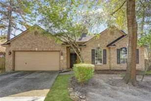 124 S Brooksedge Circle, The Woodlands, TX 77382 - Photo 3