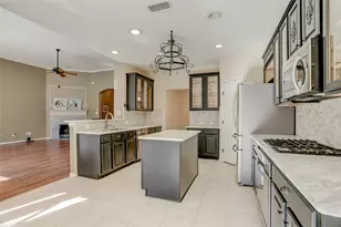 124 S Brooksedge Circle, The Woodlands, TX 77382 - Photo 13