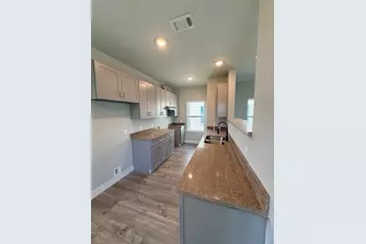 142 Egret Canal N, Baytown, TX 77523 - Photo 5