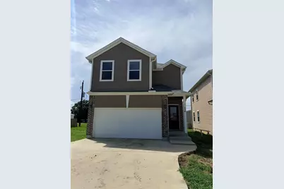 142 Egret Canal N, Baytown, TX 77523 - Photo 1
