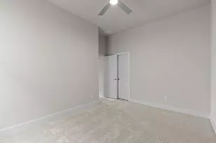 3227 Bushy Hawthorne Dr, Conroe, TX 77301 - Photo 15