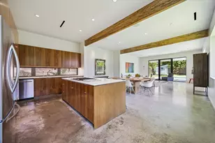 918 W 43rd St, Houston, TX 77018 - Photo 9