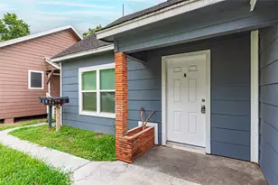 2801 Virginia St, Baytown, TX 77520 - Photo 1