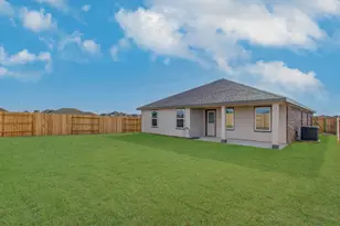 13922 Bay Crest, Dickinson, TX 77539 - Photo 5