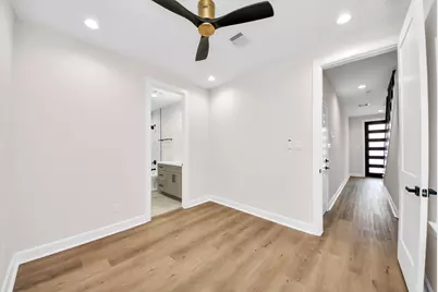 1603 Sylvester Road, Houston, TX 77009 - Photo 5