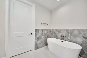 1603 Sylvester Rd, Houston, TX 77009 - Photo 27