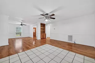 1125 E Lambuth Ln, Deer Park, TX 77536 - Photo 9