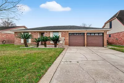 1125 E Lambuth Lane, Deer Park, TX 77536 - Photo 1