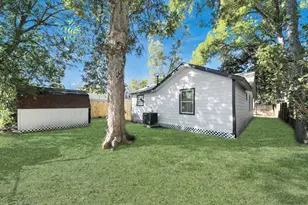 3206 Melbourne St, Houston, TX 77026 - Photo 13