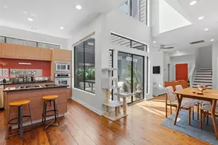 1326 W 24th St, Houston, TX 77008 - Photo 9