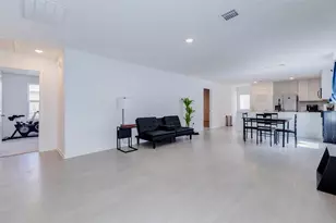 27450 Sweetwater Bay Dr, Katy, TX 77493 - Photo 5