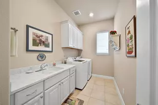 803 Dunleigh Meadows Ln, Houston, TX 77055 - Photo 47