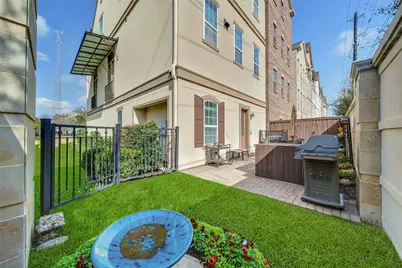 803 Dunleigh Meadows Lane, Houston, TX 77055 - Photo 11