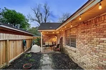 5130 Saxon Drive, Houston, TX 77092 - Photo 15