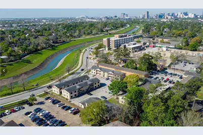 3635 N Macgregor Way #17, Houston, TX 77004 - Photo 9