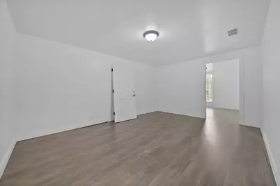 11005 Gloria Drive, Houston, TX 77013 - Photo 7