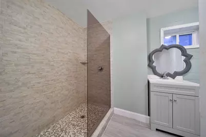 11005 Gloria Drive, Houston, TX 77013 - Photo 9