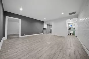 11005 Gloria Dr, Houston, TX 77013 - Photo 5