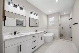 848 Fisher St, Houston, TX 77018 - Photo 13