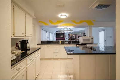 10730 Braes Bayou Drive, Houston, TX 77071 - Photo 11