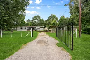 42 County Rd 2802, Cleveland, TX 77327 - Photo 3