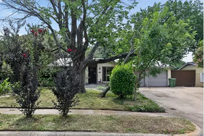 915 Oak Cliff Drive, Grapevine, TX 76051 - Photo 5