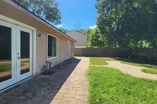 3123 Silver Falls Dr, Houston, TX 77339 - Photo 15