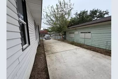 7305 Capitol Street, Houston, TX 77011 - Photo 27