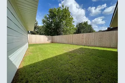 10903 Albury Drive, Houston, TX 77096 - Photo 23