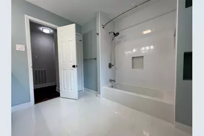 10903 Albury Drive, Houston, TX 77096 - Photo 15