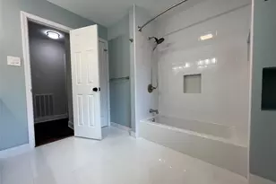 10903 Albury Dr, Houston, TX 77096 - Photo 15